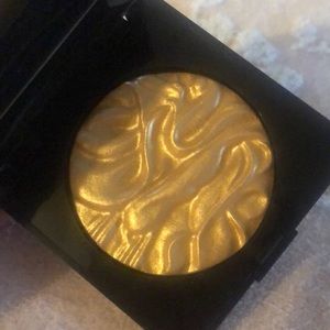 Laura Mercier Face Illuminator